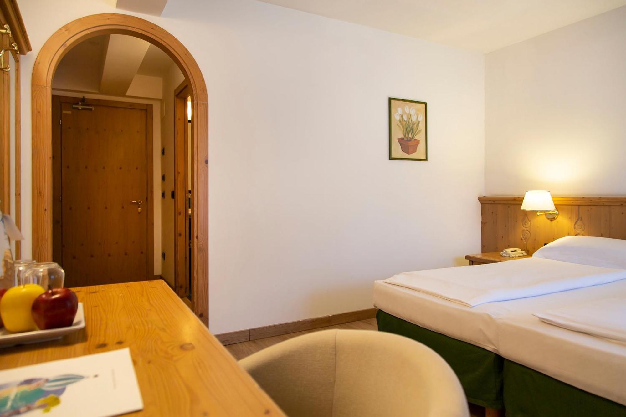 Golf Hotel Folgaria Room photo