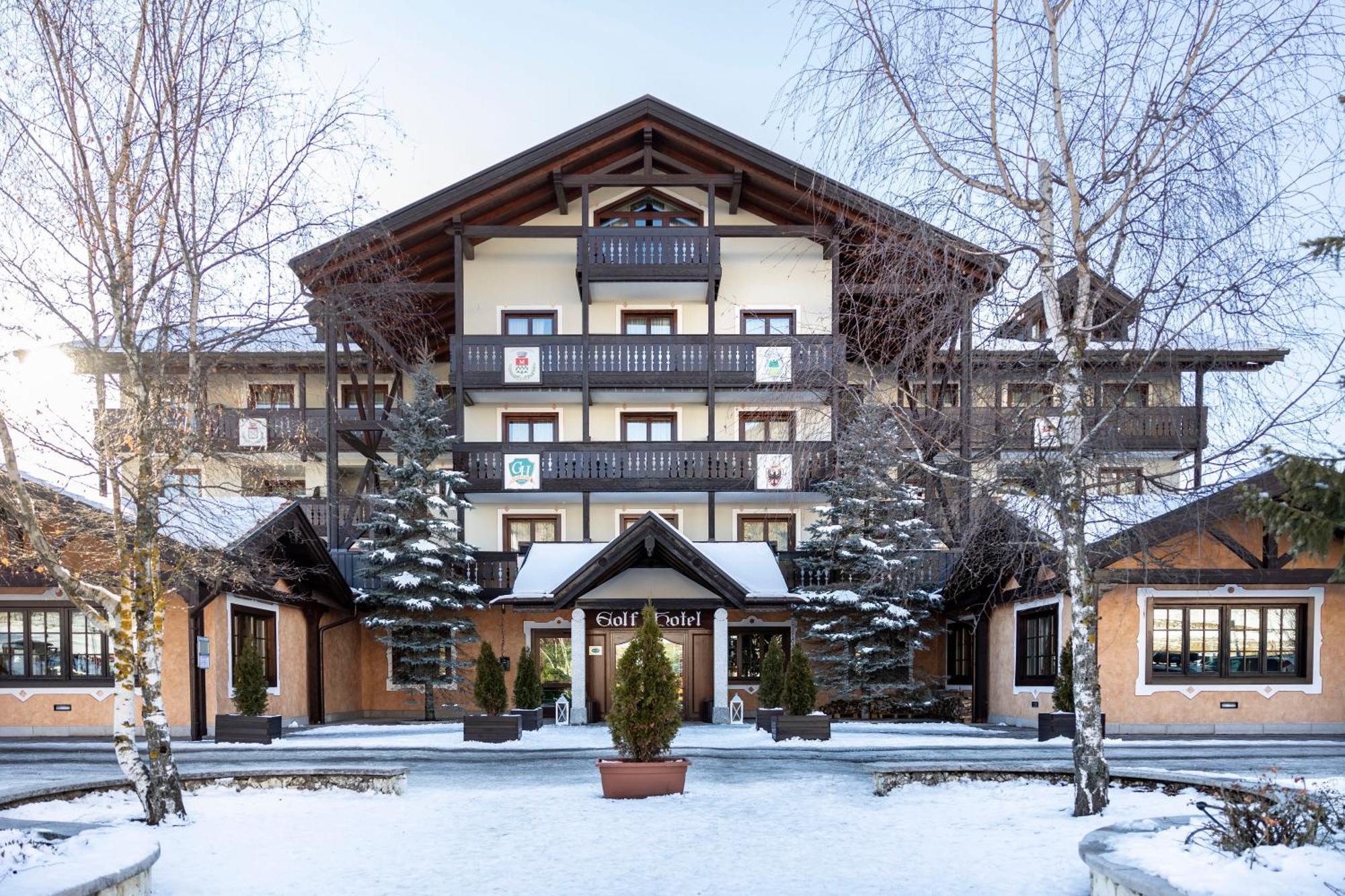 Golf Hotel Folgaria Exterior photo