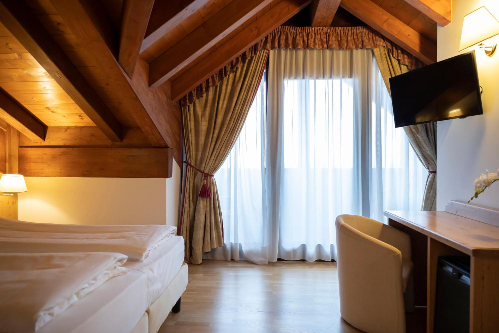 Golf Hotel Folgaria Room photo