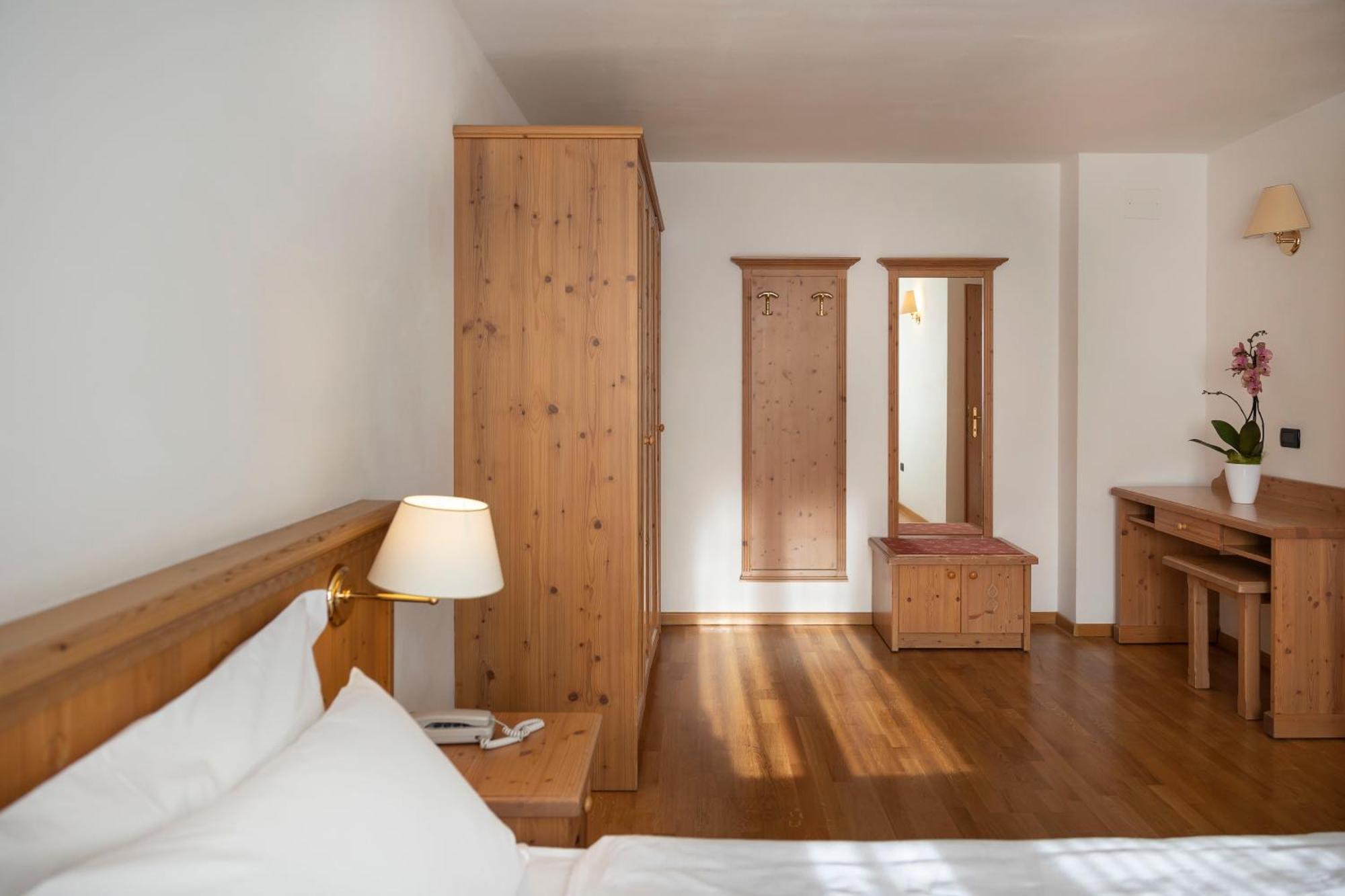 Golf Hotel Folgaria Room photo